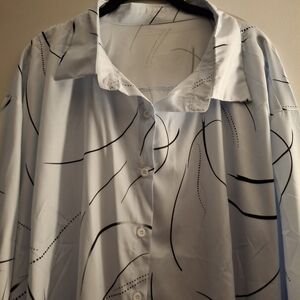 Stylish Men's Shirt in Light Blue with Black Accents